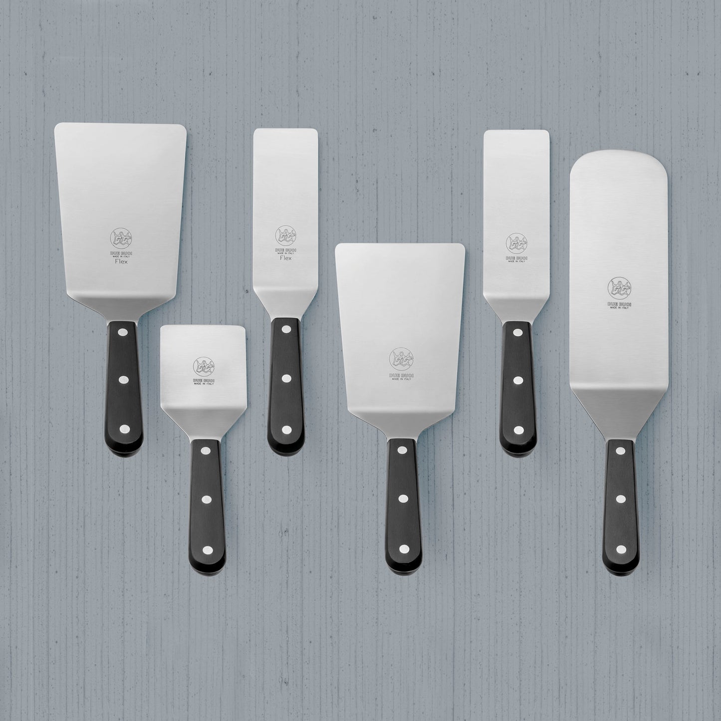 DUE BUOI set Wide Spatula blade dimension 4 x 61/3 and Narrow blade  dimension 2 x 6 1/3. Full Ta…See more DUE BUOI set Wide Spatula blade