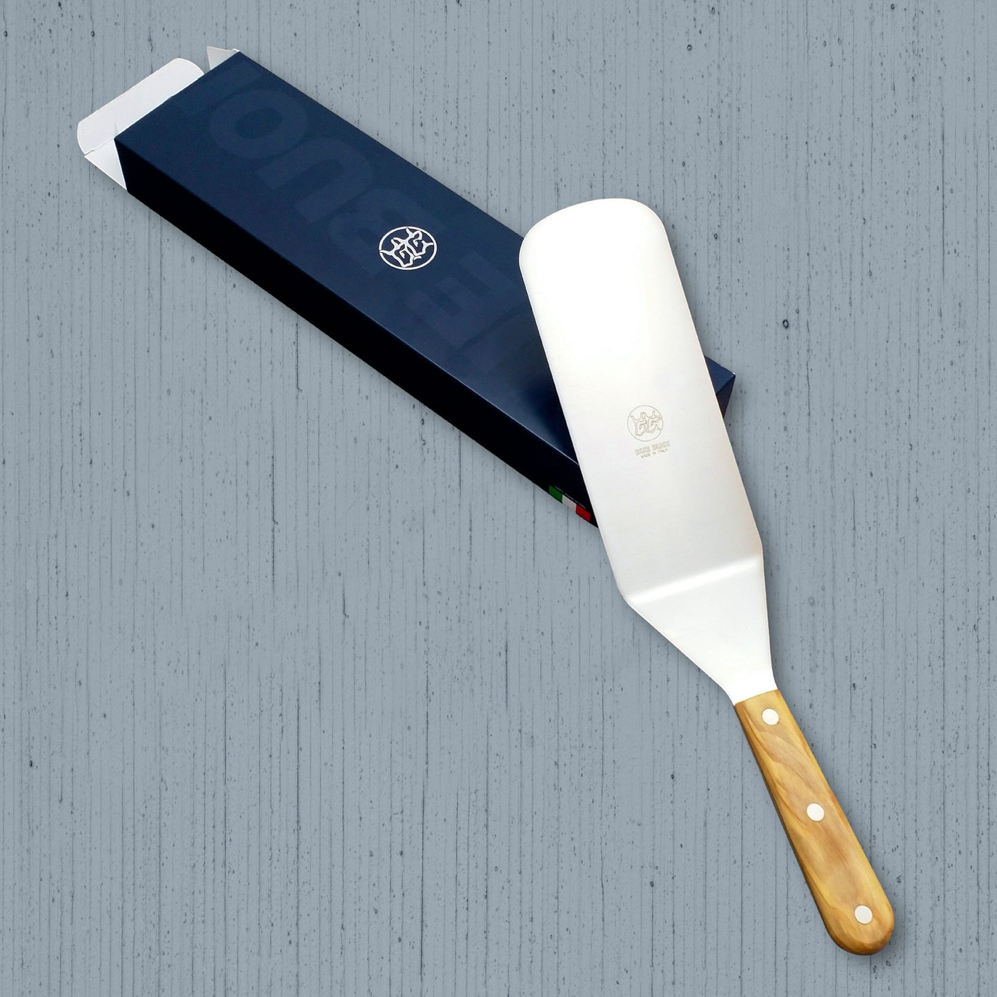 Choice 8 Blade Offset Baking / Icing Spatula with Wood Handle